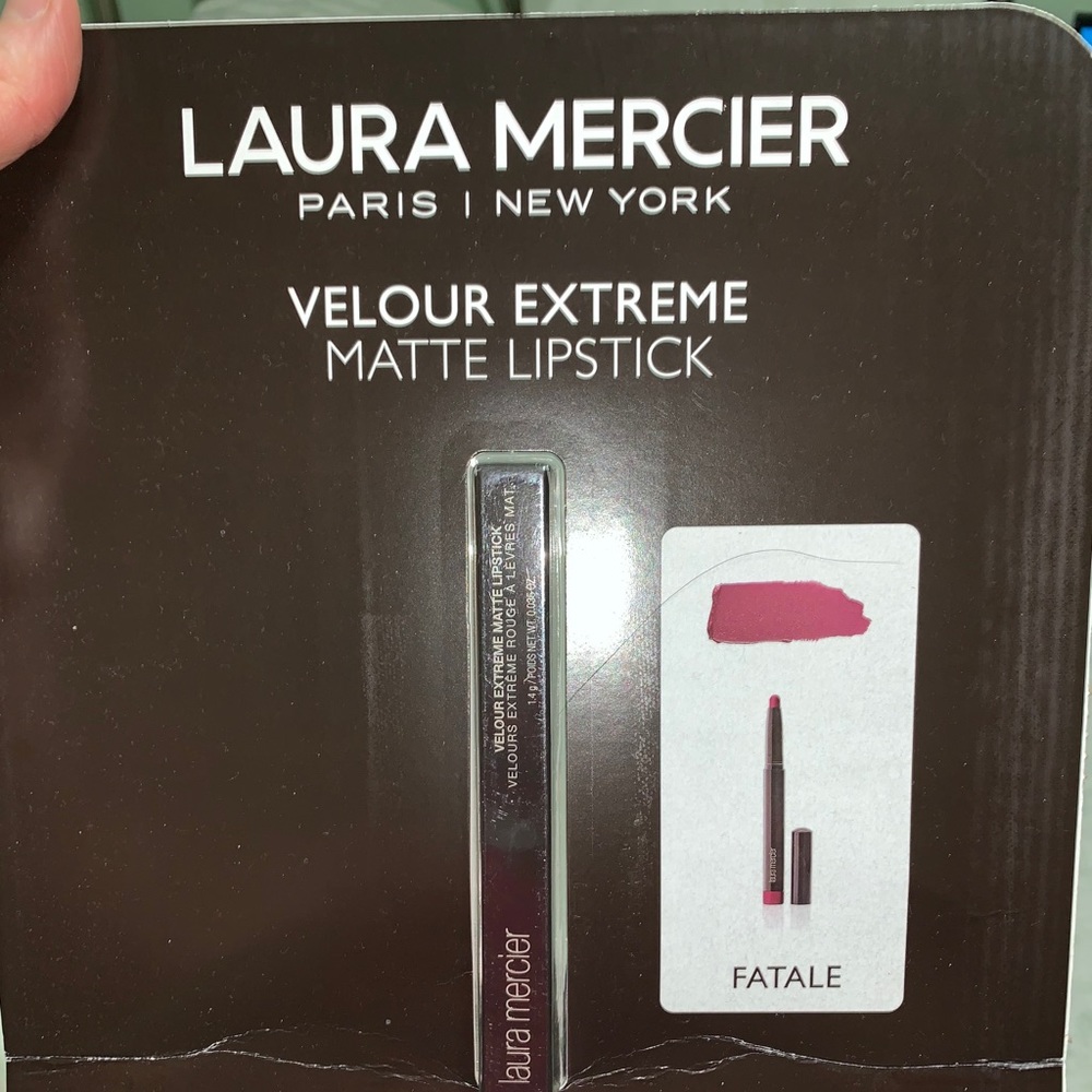 Laura Mercier - Fatale